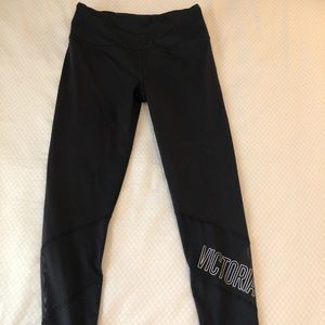 Victoria Sport Athletic Leggings size medium black